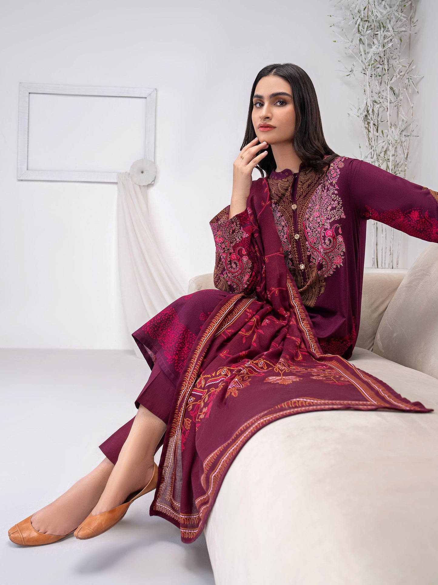 3 Piece Khaddar Suit-Paste Print (Unstitched)