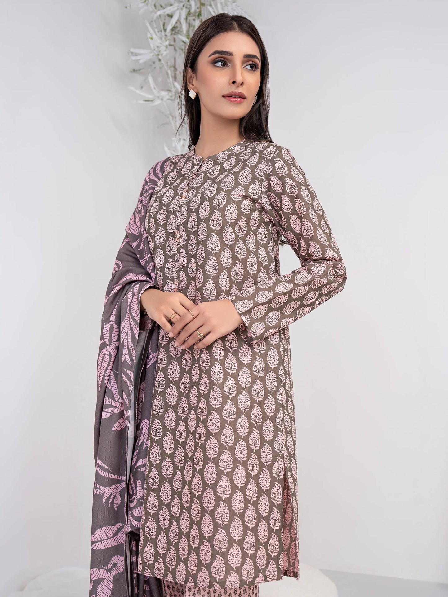 3 Piece Khaddar Suit-Printed (Unstitched)