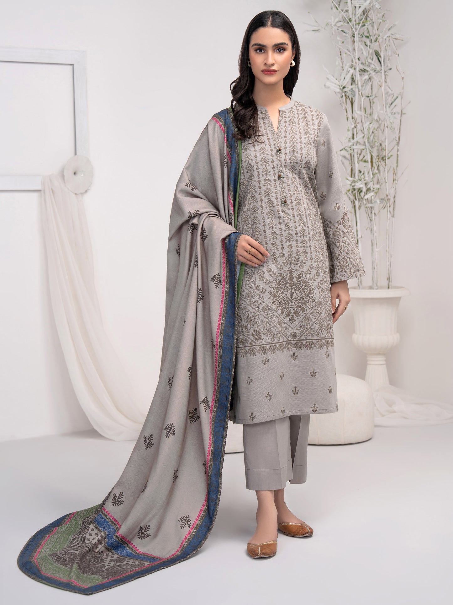 3 Piece Khaddar Suit-Printed (Unstitched)