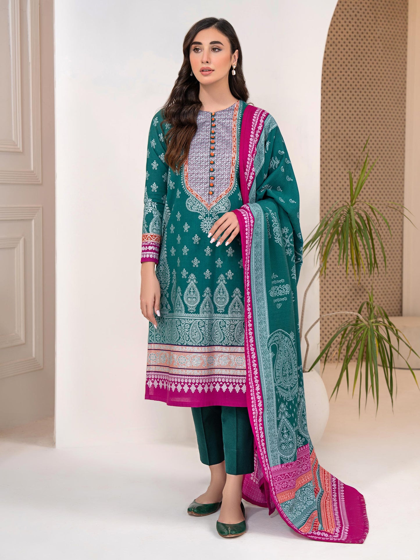 3 Piece Khaddar Suit-Printed (Unstitched)