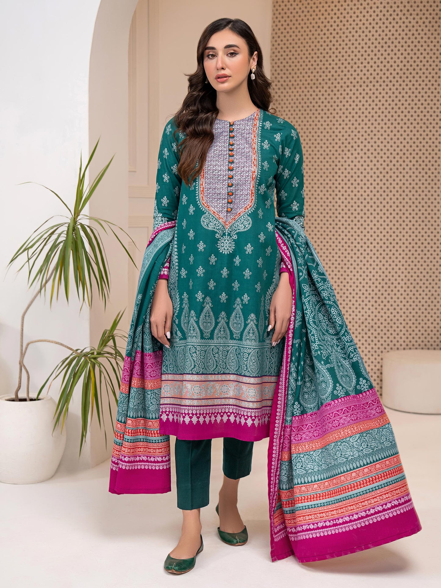 3 Piece Khaddar Suit-Printed (Unstitched)