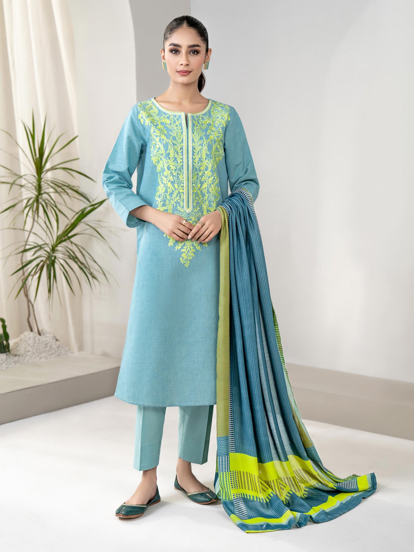 2 Piece Yarn Dyed Suit-Embroidered(Unstitched)