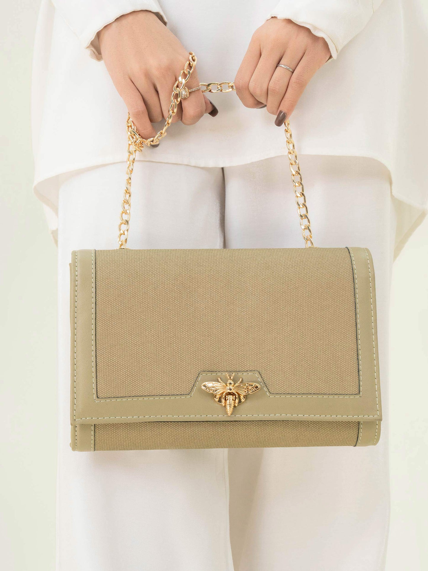 Butterfly Clutch