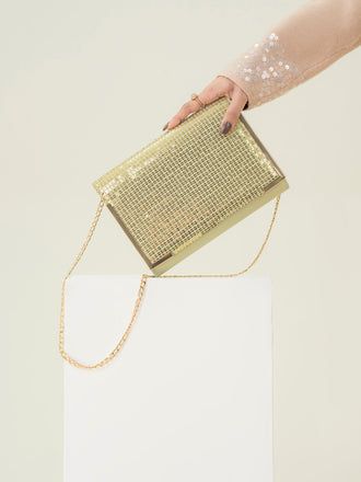 sequin-embroidered-clutch