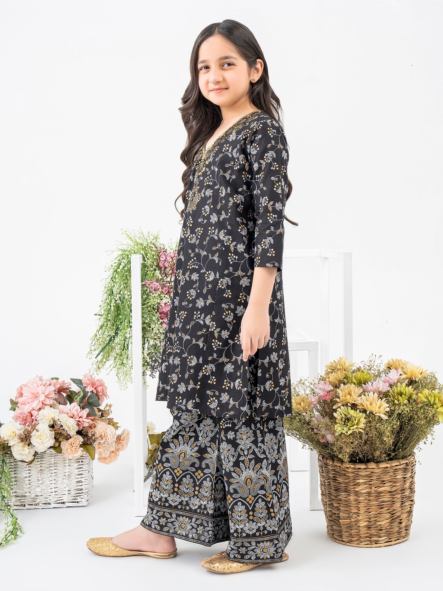 2 Piece Lawn Suit-Embroidered