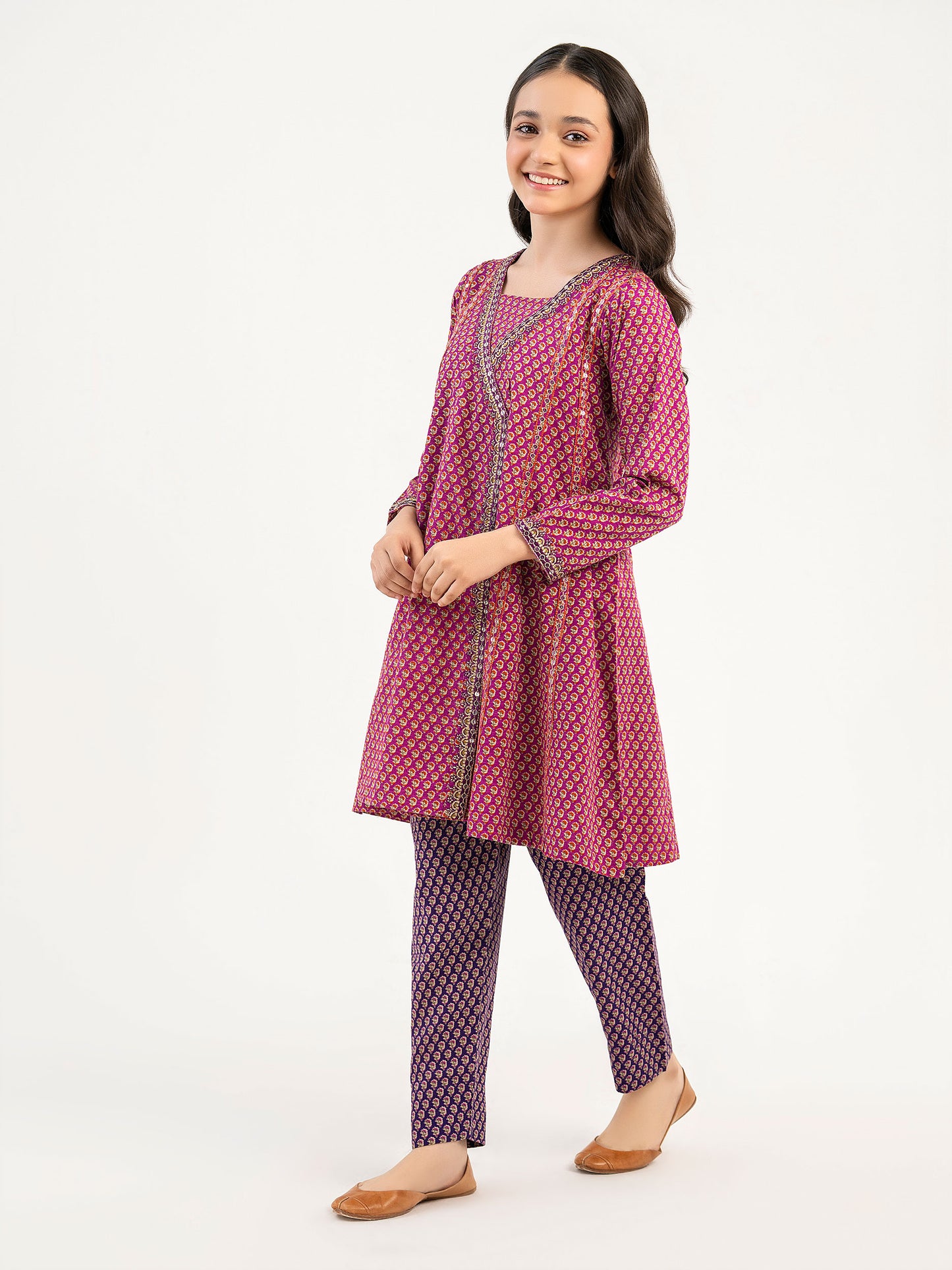 2 Piece Khaddar Suit-Embroidered (Pret)