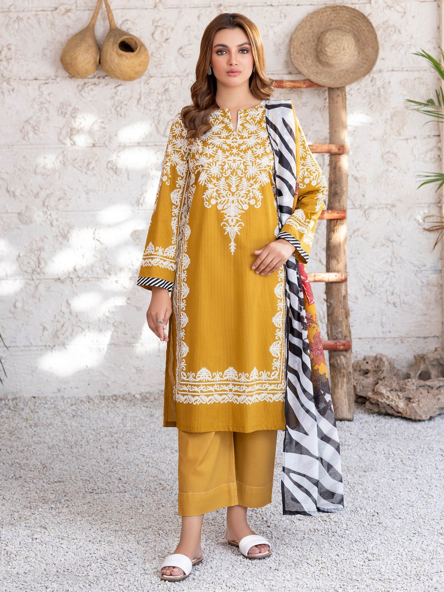 3 Piece Lawn Suit-Paste Print (Unstitched)