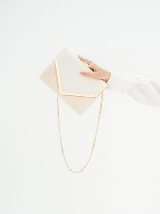 envelope-shaped-clutch