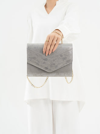 envelope-shaped-clutch