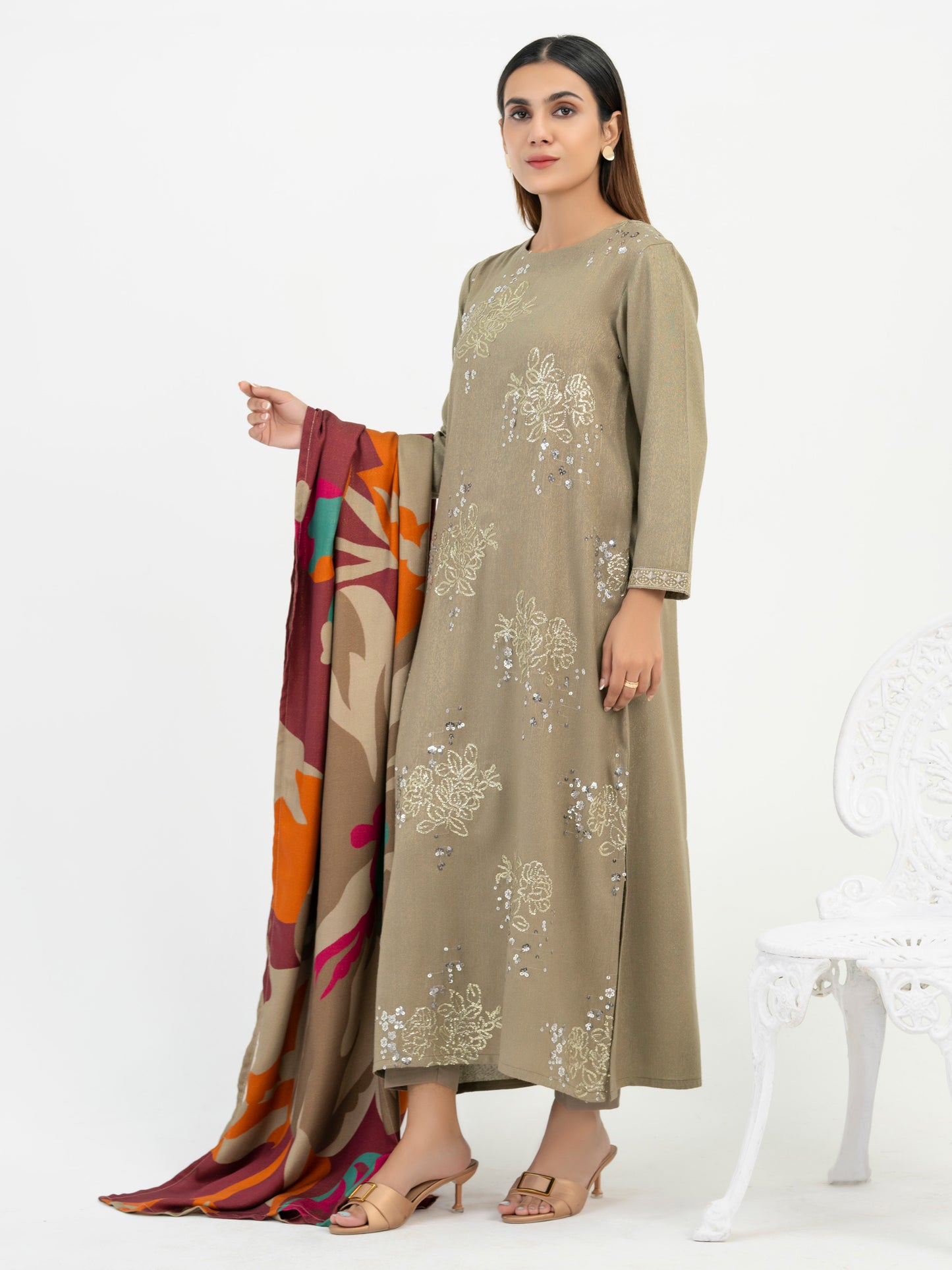 3 Piece Zari Suit-Embroidered (Pret)