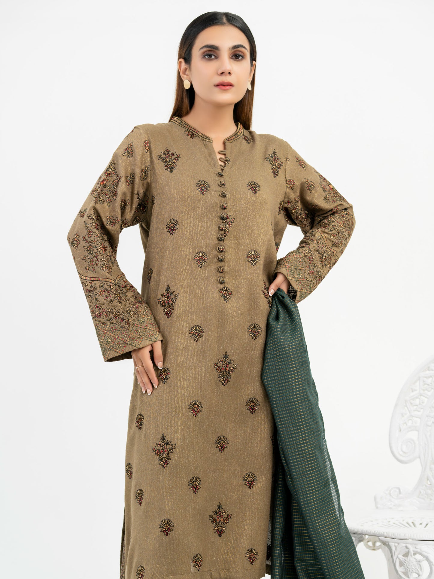 3 Piece Zari Suit-Embroidered (Pret)