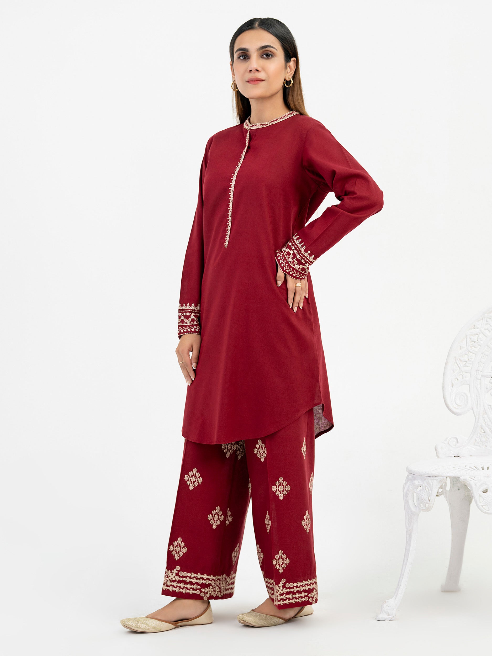 2 Piece Khaddar Suit-Embroidered (Pret) – Limelightpk