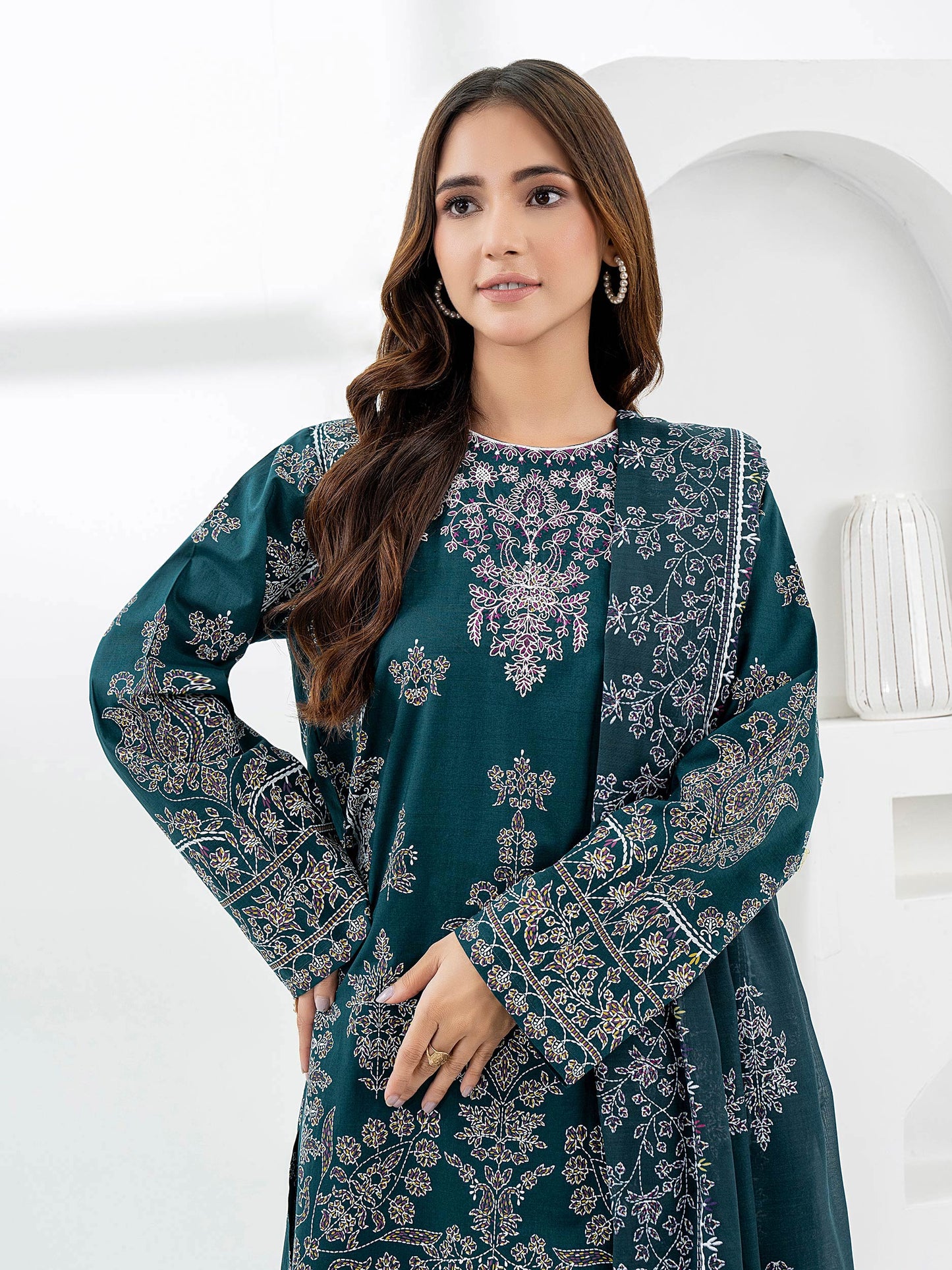 3 Piece Lawn Suit-Embroidered (Pret)