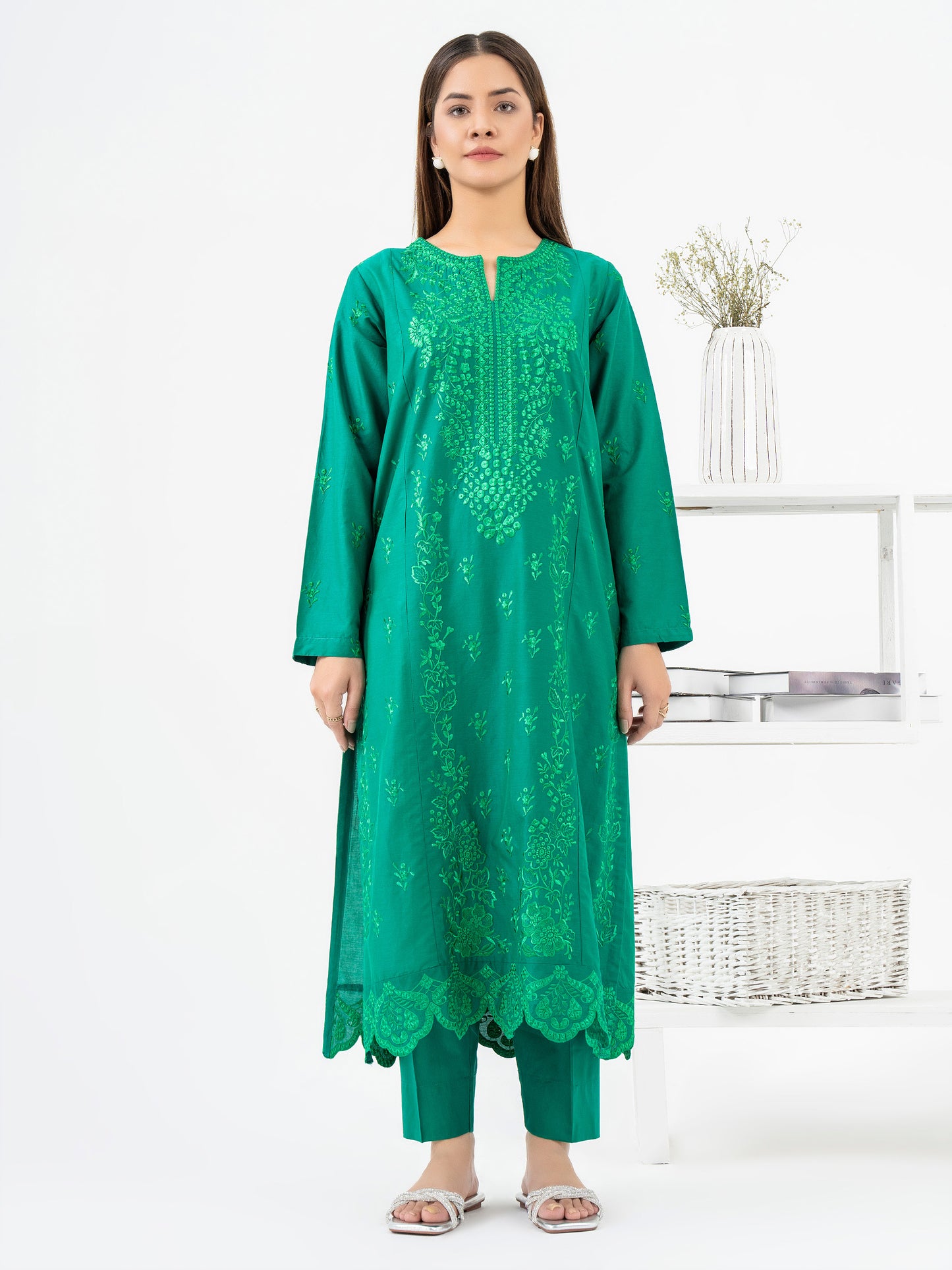 2 Piece Viscose Suit-Embroidered (Pret)