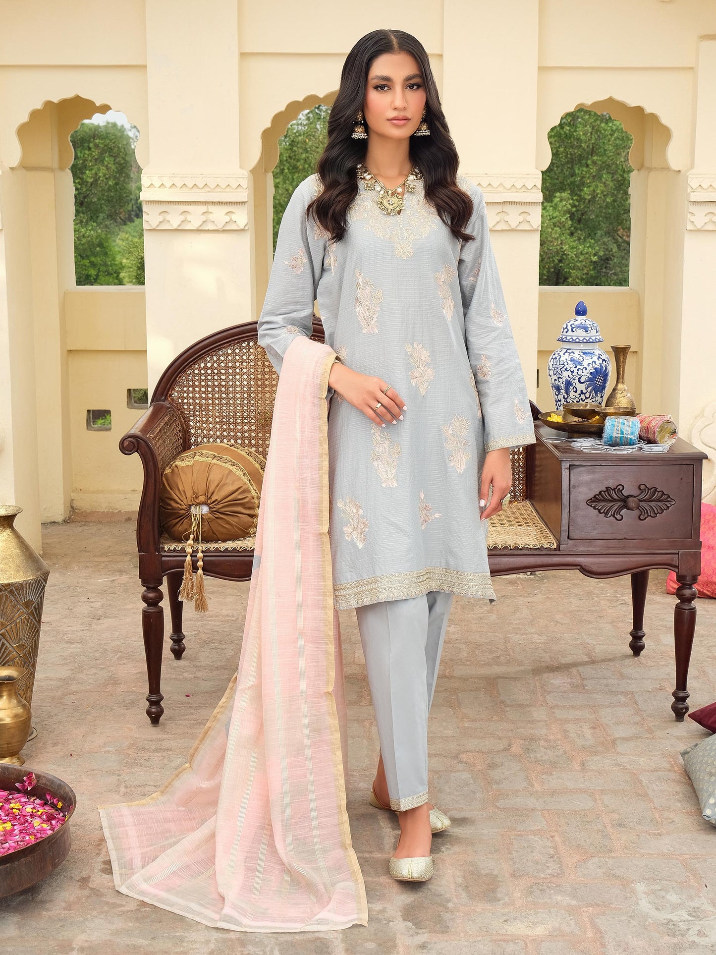 3 Piece Lawn Suit-Embroidered (Pret)