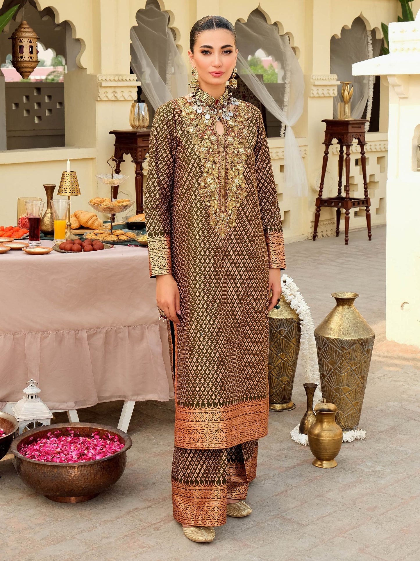 2 Piece Lawn Suit-Embroidered (Pret)