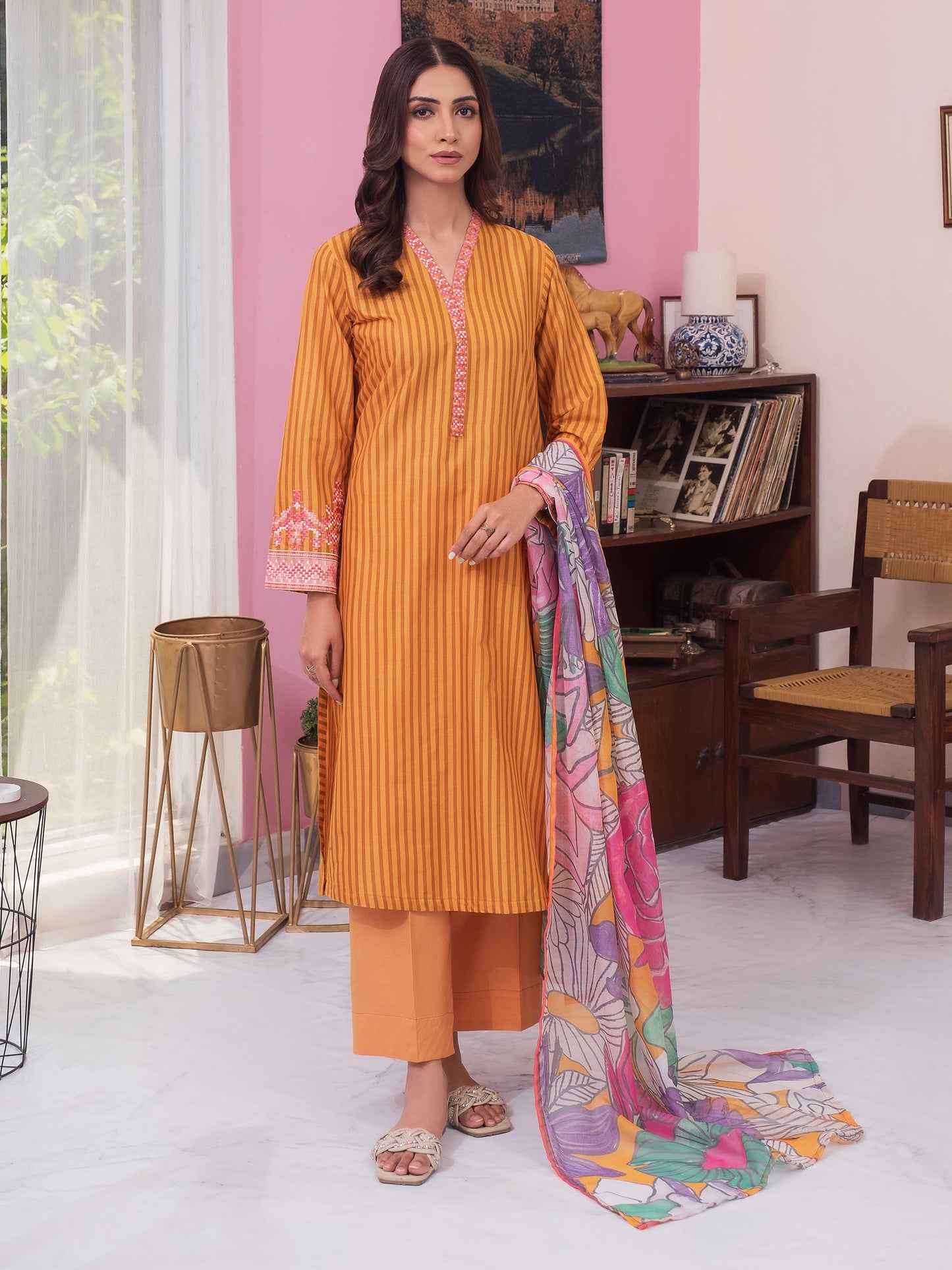 3 Piece Lawn Suit-Embroidered (Unstitched)