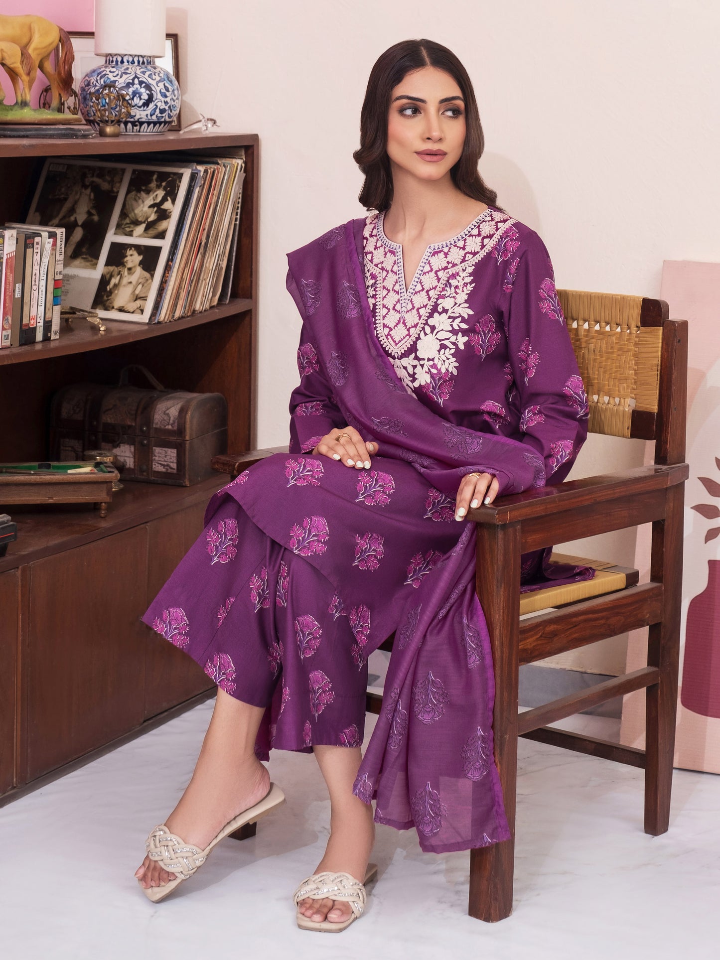 3 Piece Lawn Suit-Embroidered (Unstitched)