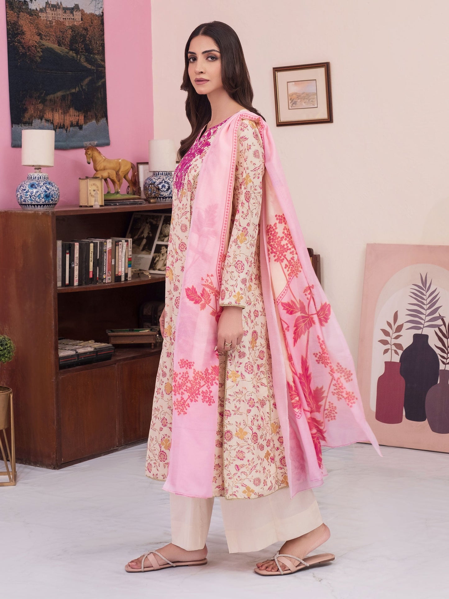 2 Piece Lawn Suit-Embroidered (Unstitched)