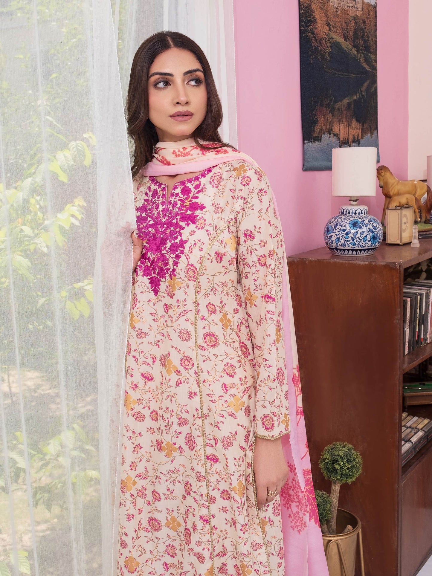 2 Piece Lawn Suit-Embroidered (Unstitched)