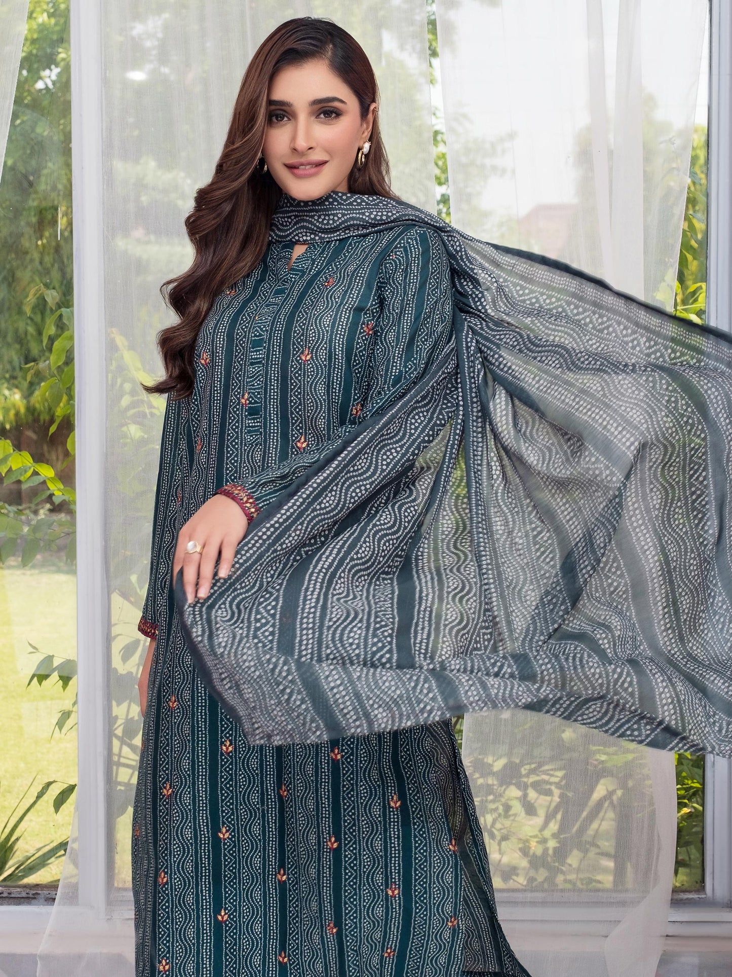 3 Piece Lawn Suit-Embroidered (Unstitched)