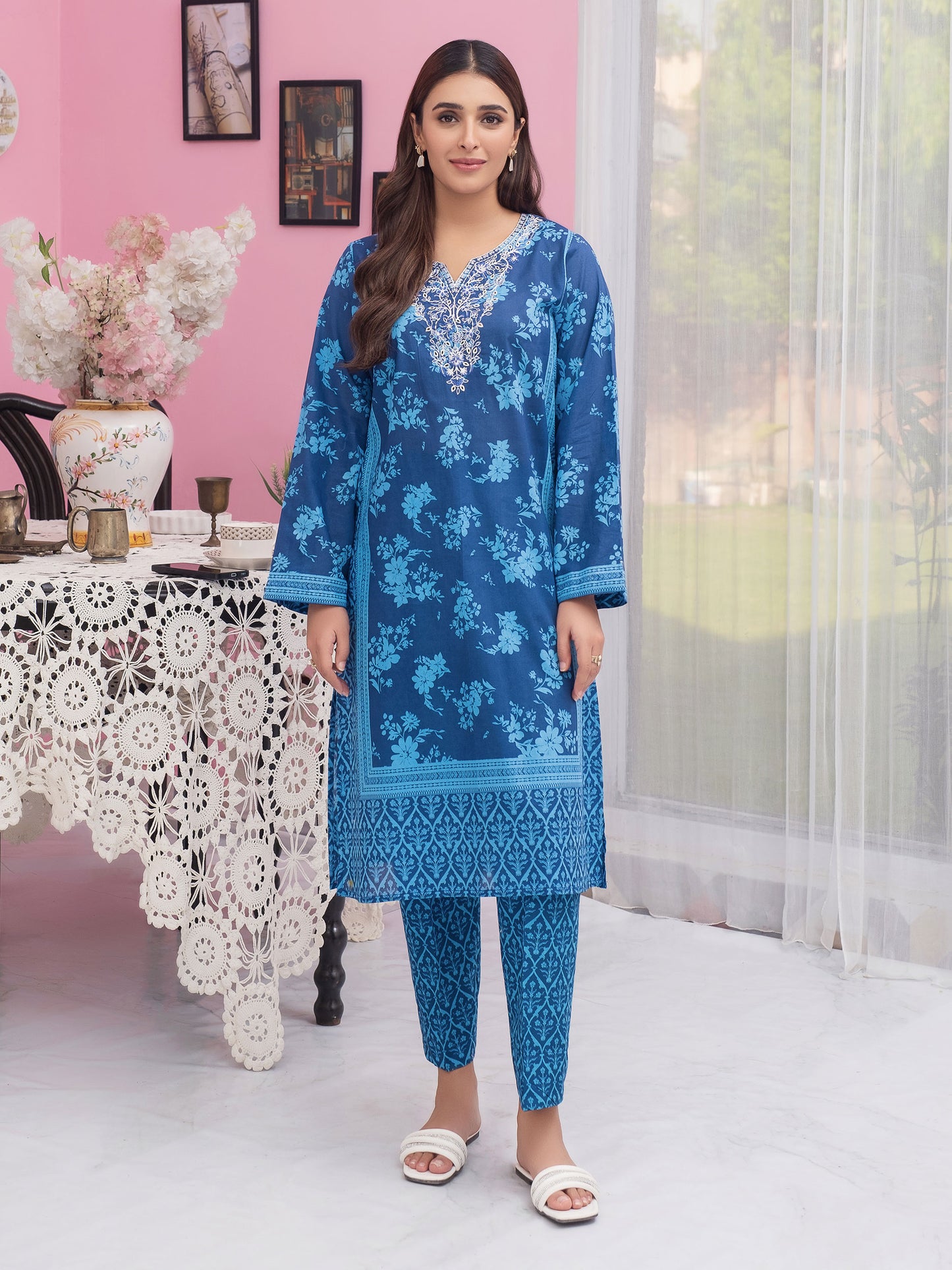 2 Piece Lawn Suit-Embroidered (Unstitched)