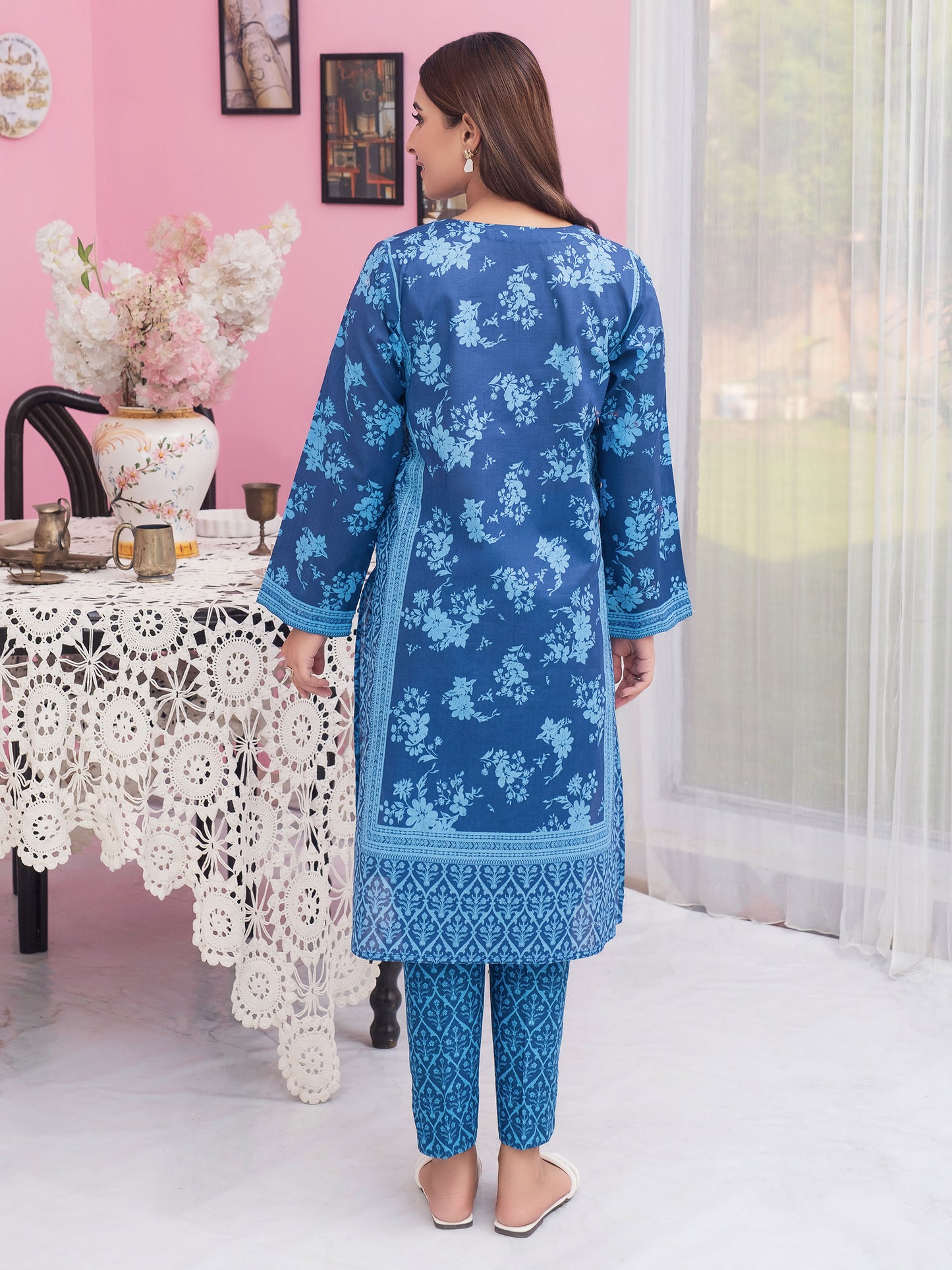 2 Piece Lawn Suit-Embroidered (Unstitched)