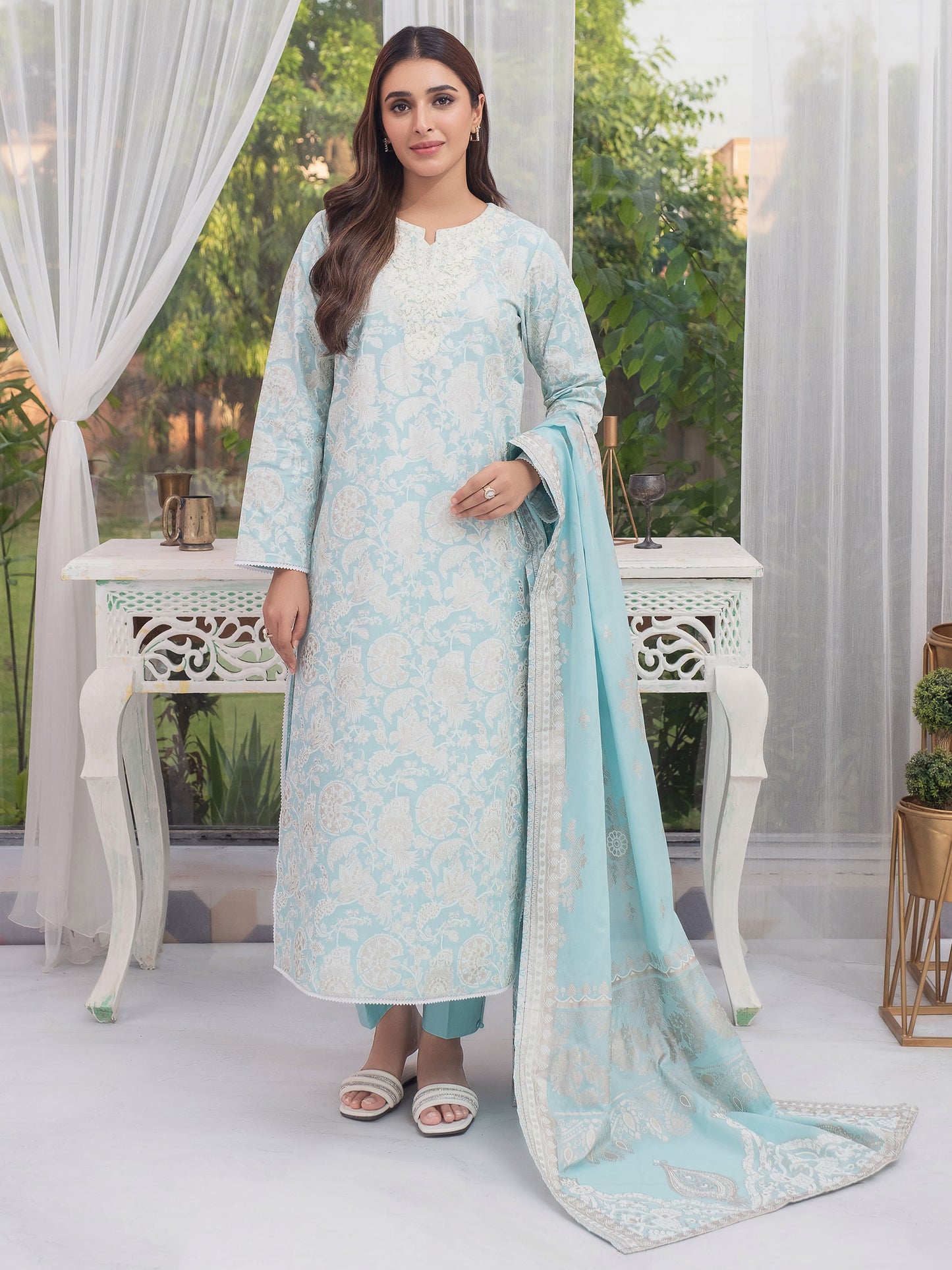 3 Piece Lawn Suit-Embroidered (Unstitched)