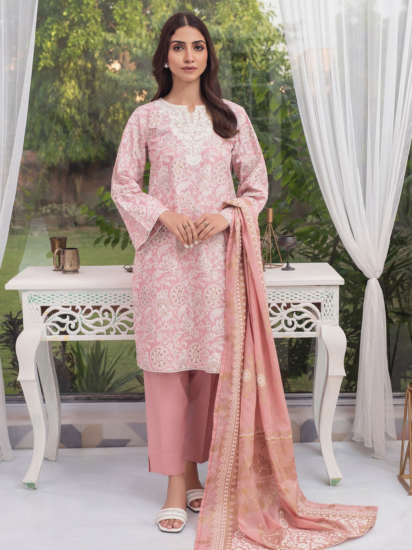 3 Piece Lawn Suit-Embroidered (Unstitched)