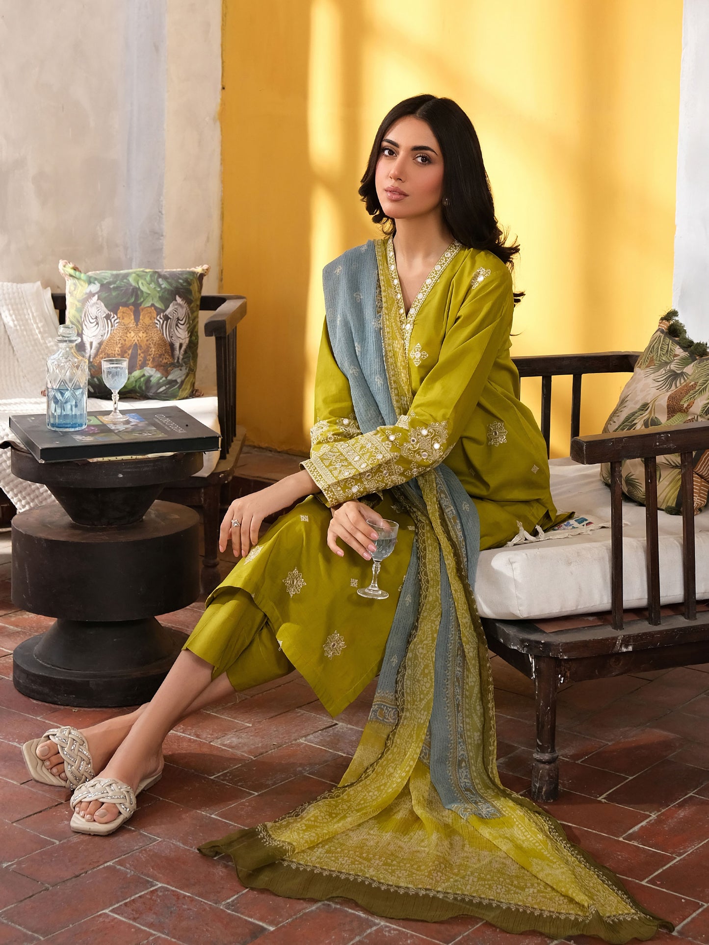 3 Piece Lawn Suit-Embroidered (Unstitched)