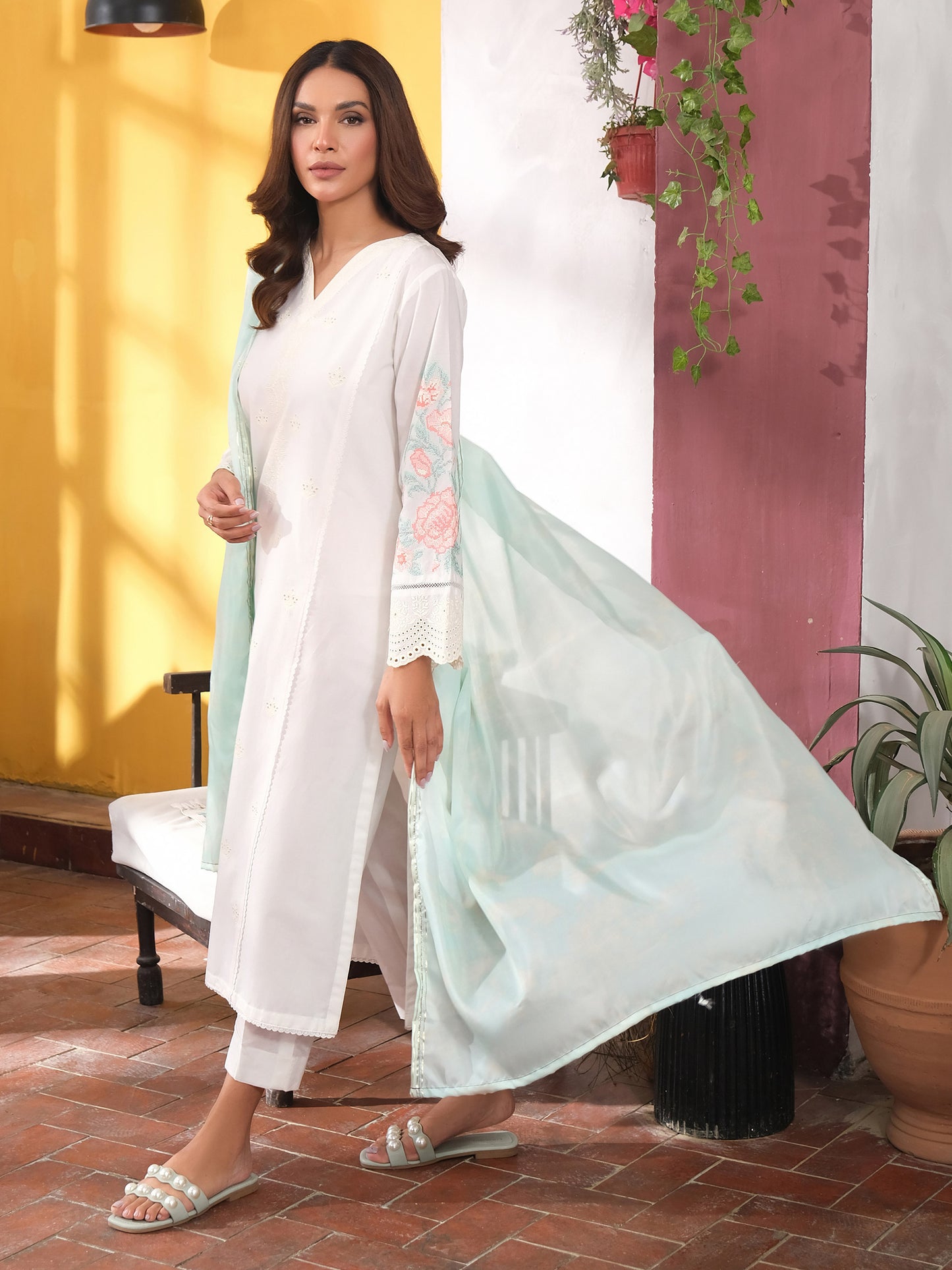 2 Piece Lawn Suit-Embroidered (Unstitched)