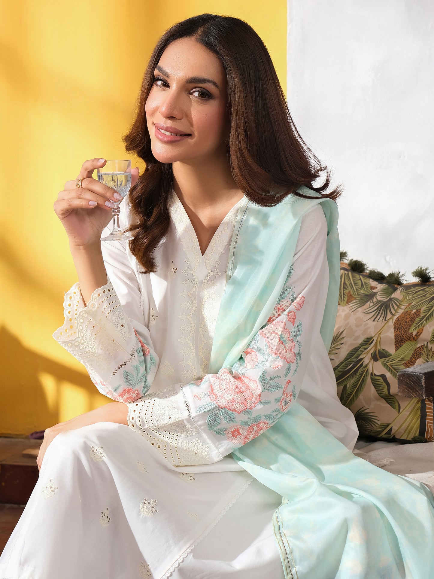 2 Piece Lawn Suit-Embroidered (Unstitched)