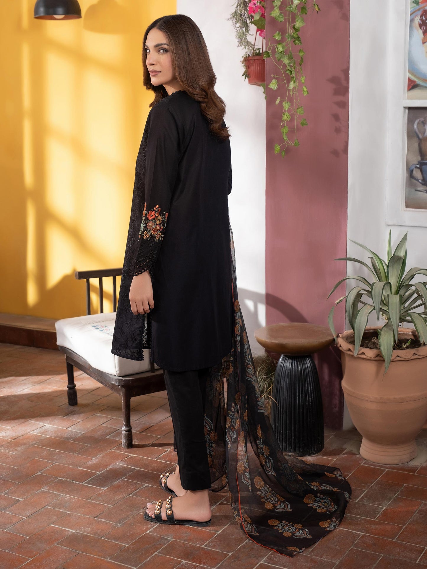 3 Piece Lawn Suit-Embroidered (Unstitched)