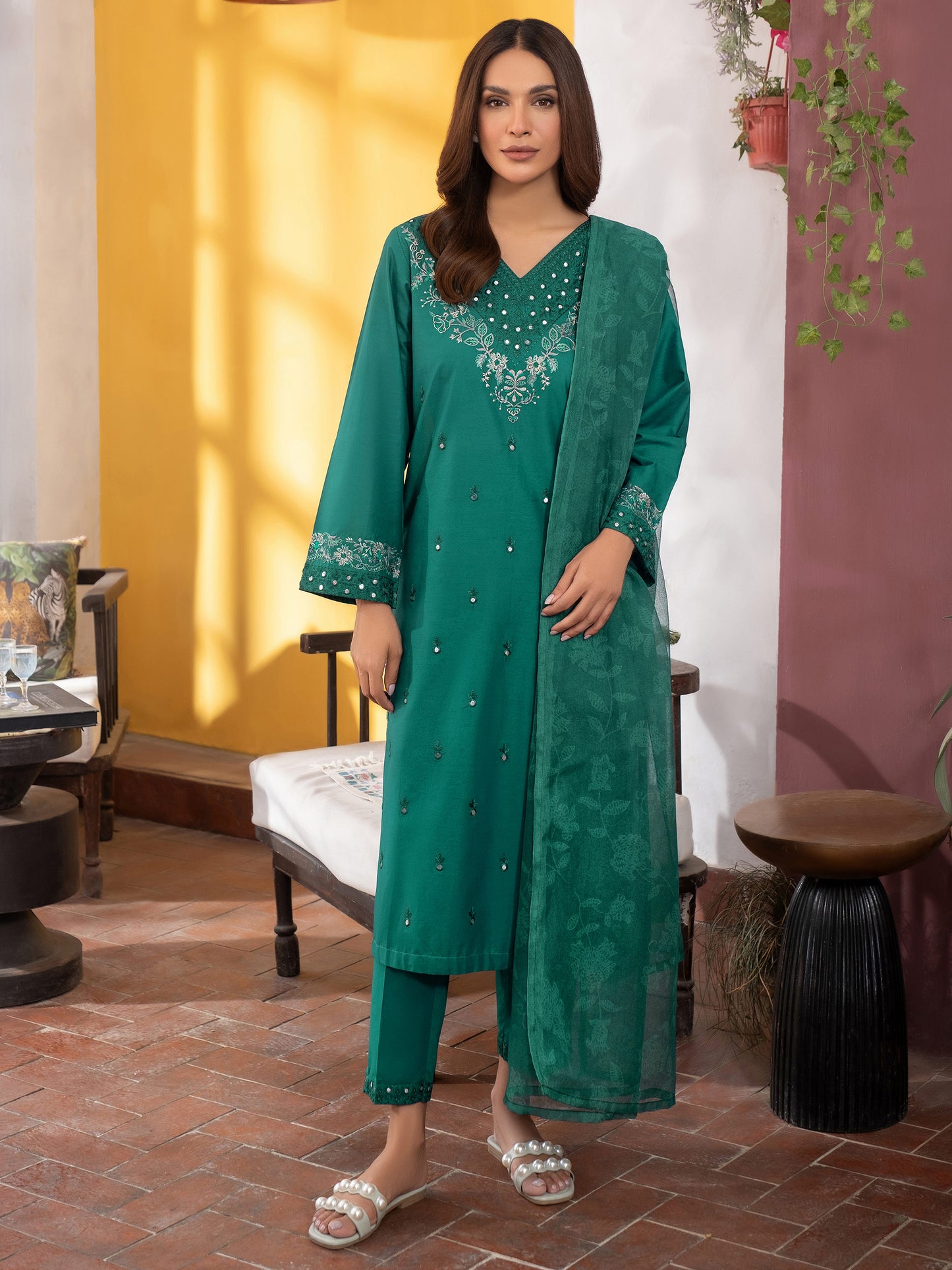 3 Piece Lawn Suit-Embroidered (Unstitched)