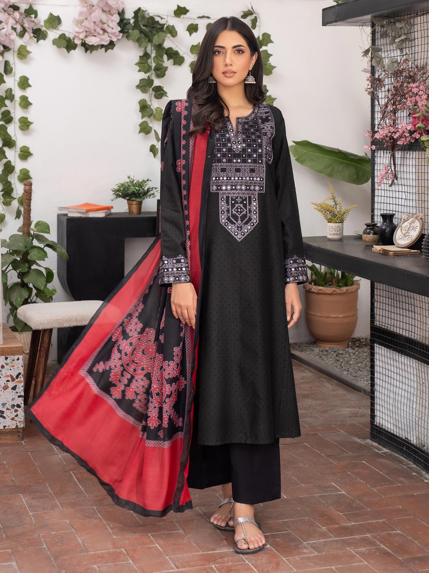 3 Piece Lawn Suit-Embroidered (Unstitched)