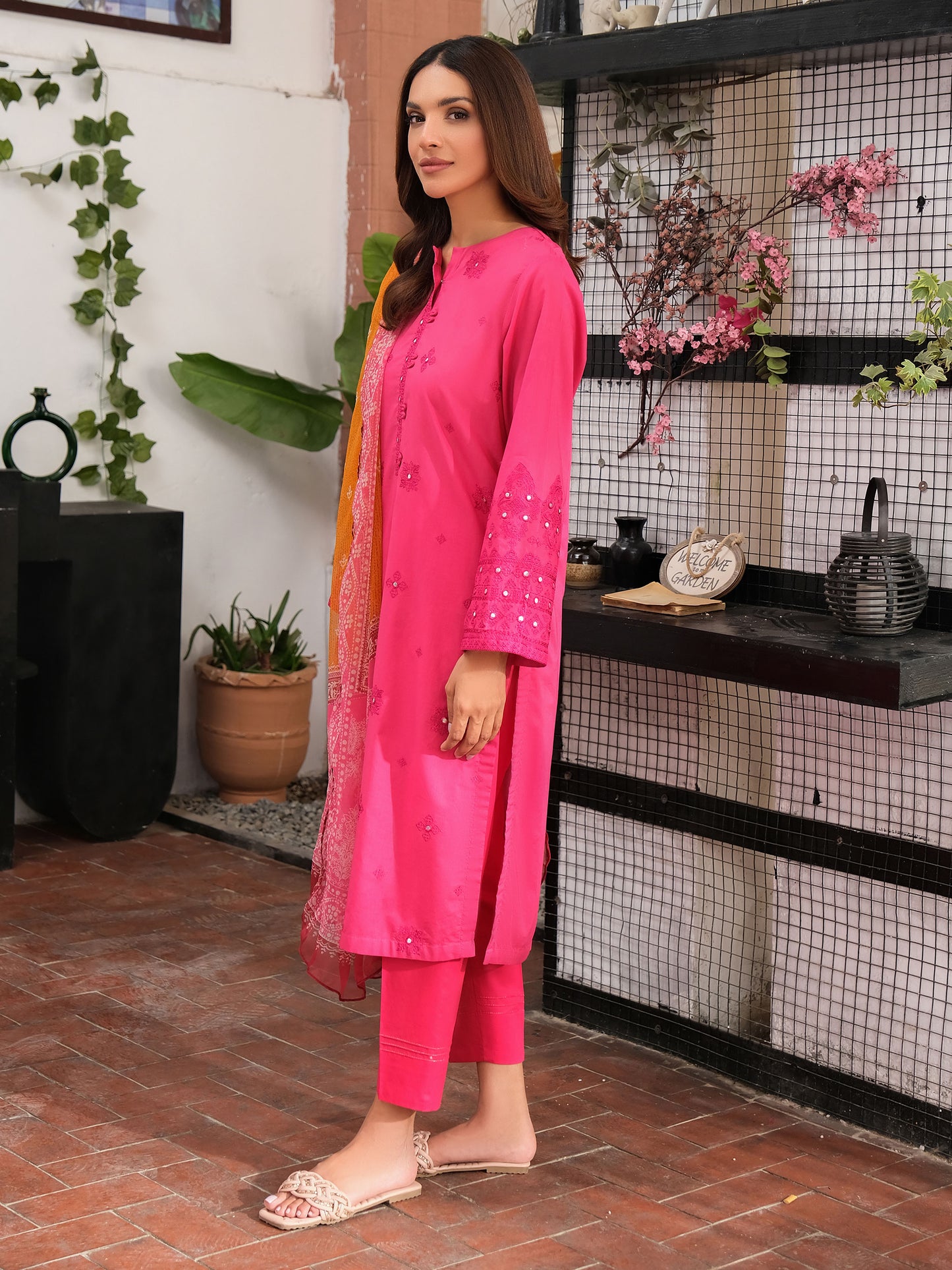 3 Piece Lawn Suit-Embroidered (Unstitched)