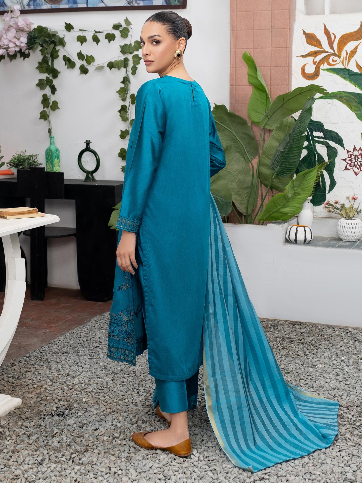 3 Piece Raw Silk Suit-Embroidered (Unstitched)