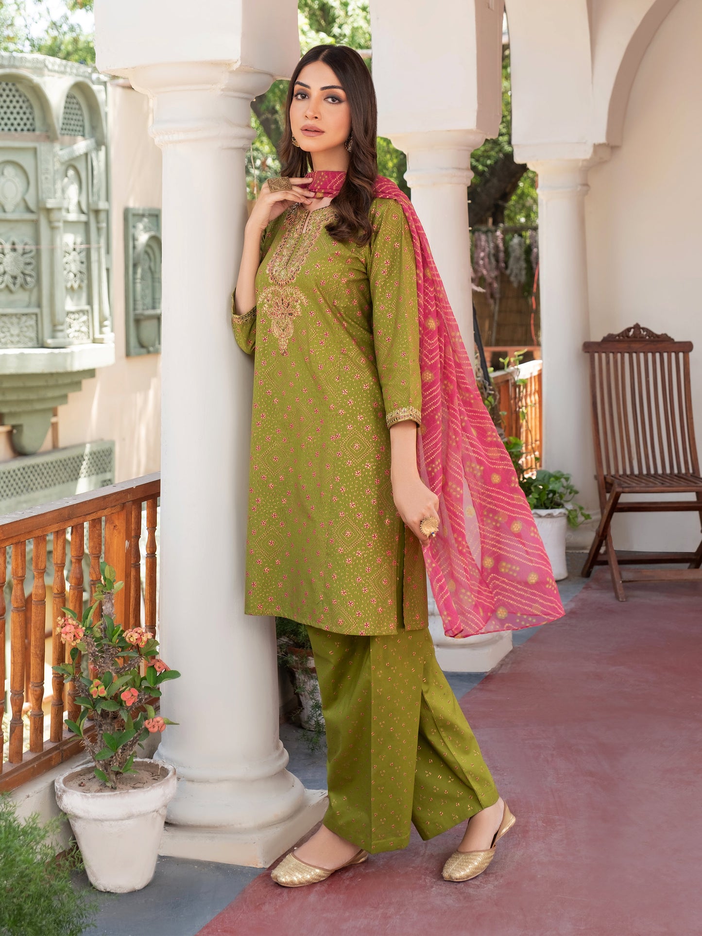 3 Piece Lawn Suit-Embroidered (Pret)