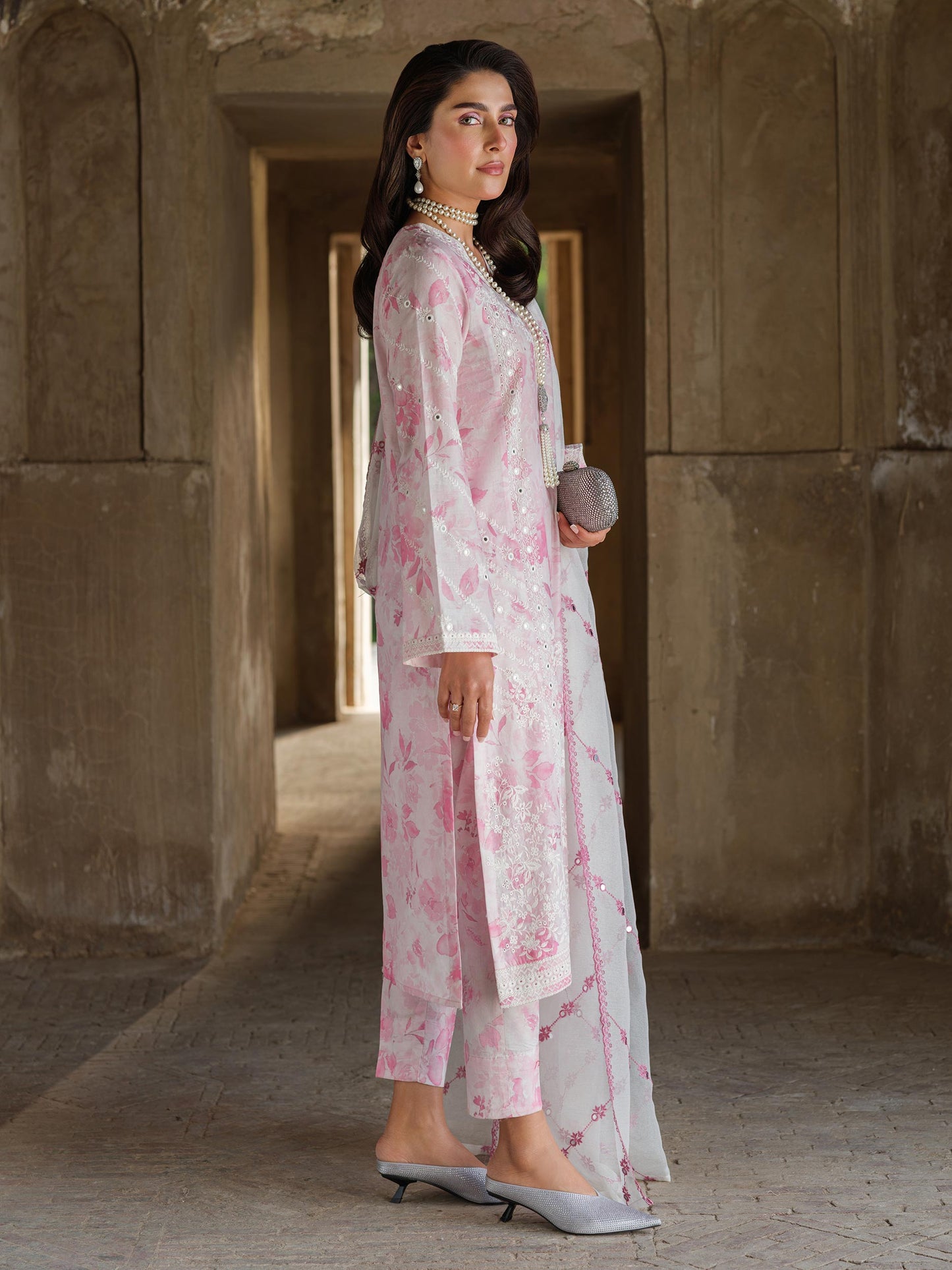 3 Piece Lawn Suit-Embroidered (Pret)