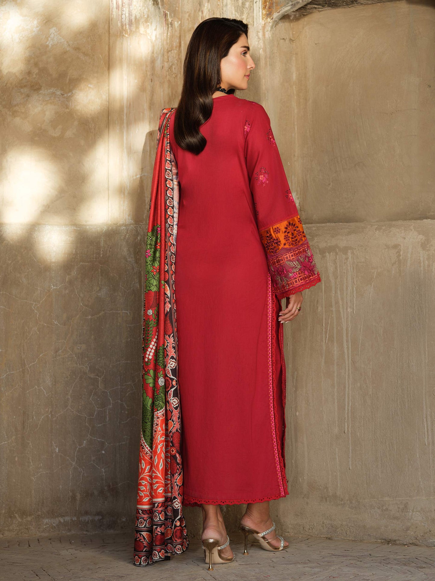 3 Piece Lawn Suit-Embroidered (Pret)