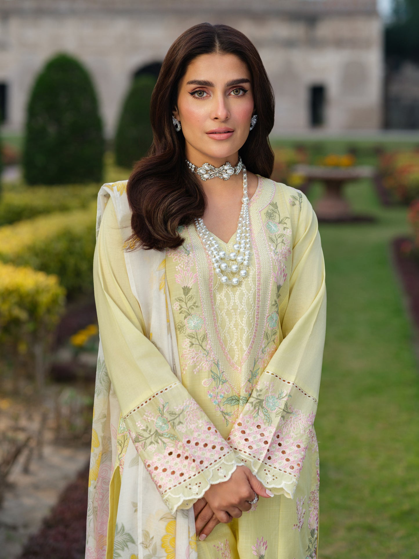 3 Piece Lawn Suit-Embroidered (Pret)