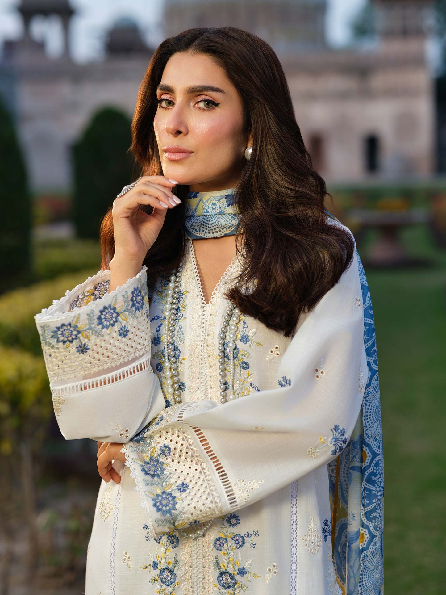 3 Piece Lawn Suit-Embroidered (Pret)