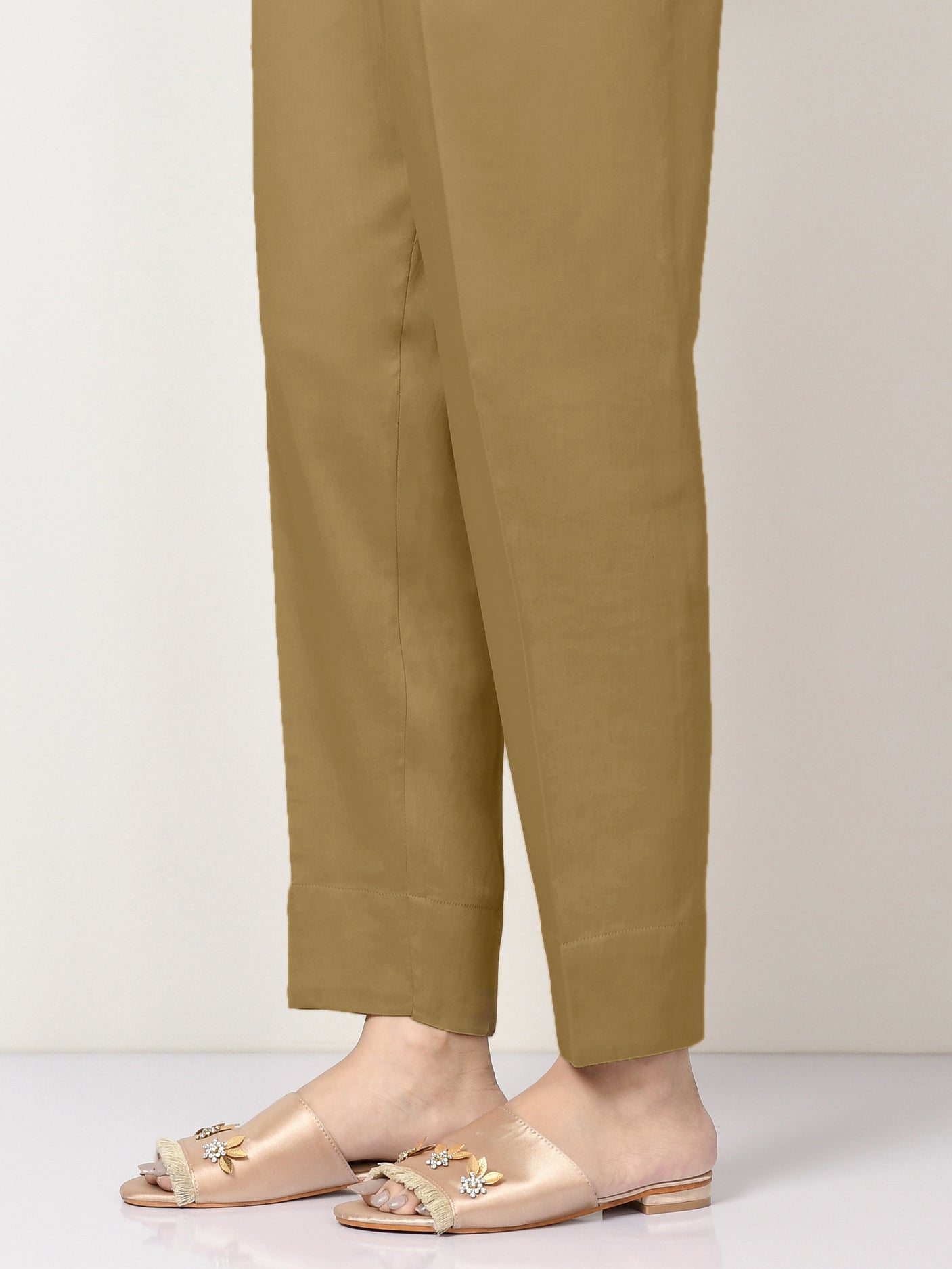 Dyed Khaddar Trouser (Pret)