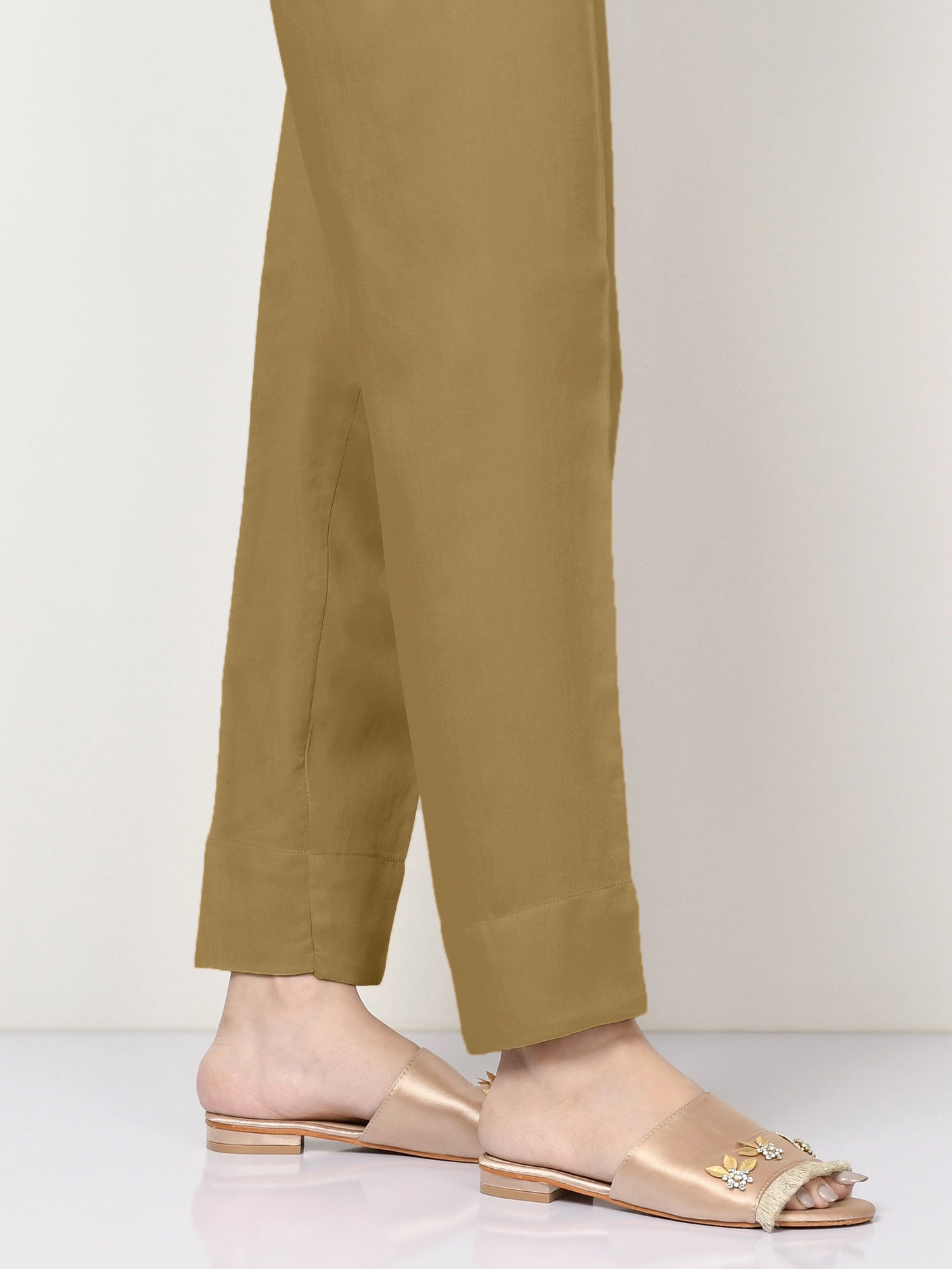 Dyed Khaddar Trouser (Pret)