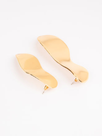 minimal-gold-earings