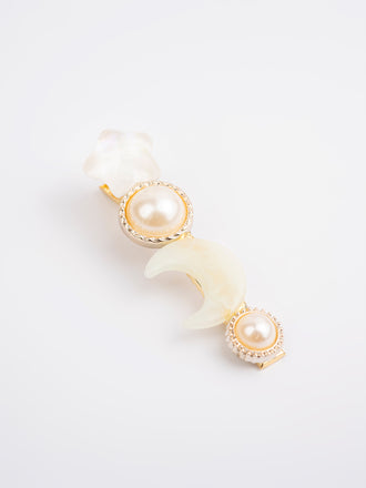 pearl-embellished-hiar-clips