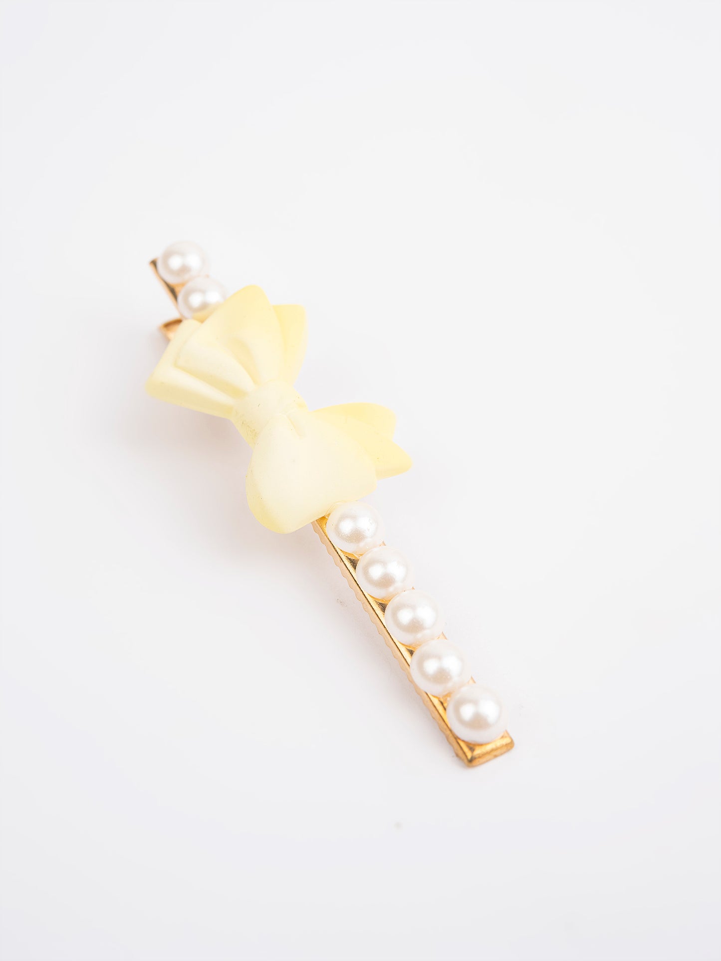 Pearl Embellished Hair Clips