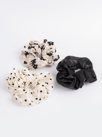 polkadot-hair-scrunchies