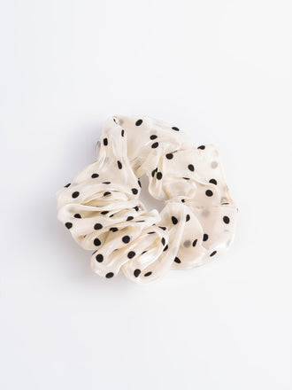 polkadot-hair-scrunchies