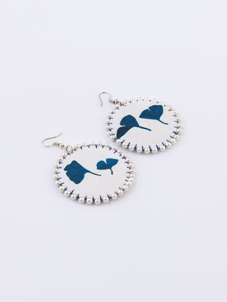 printed-pearl-drop-earrings